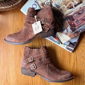 NWT Born suede western bootie size 8.5
